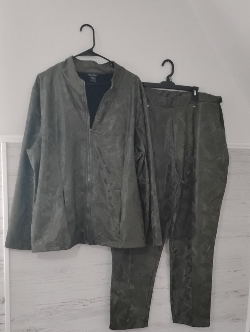 Camo Pattern Dark Olive Green Two-Piece Plus Size Jacket & Pants Set